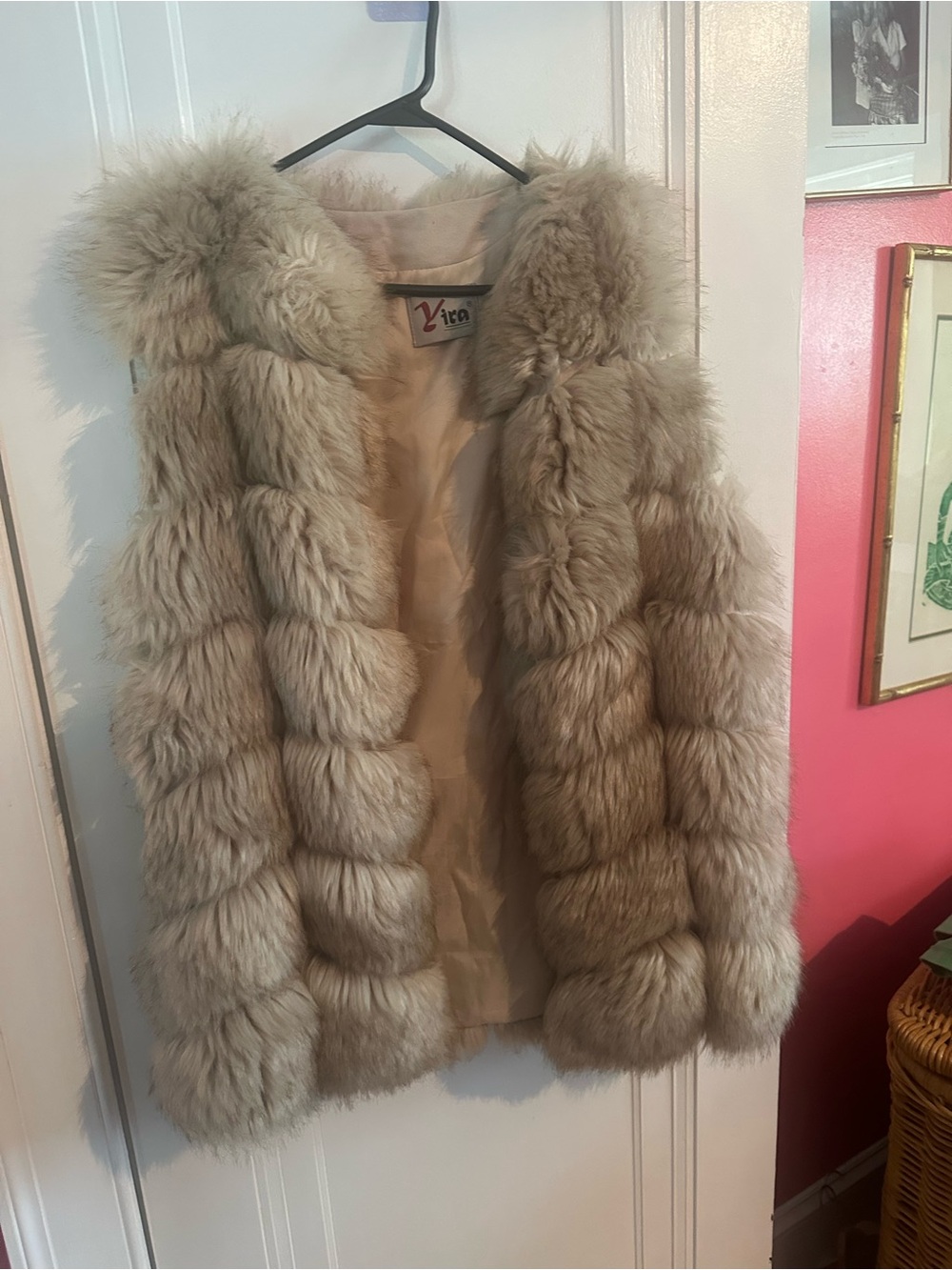 Yira, Beige Faux Fur Vest, L